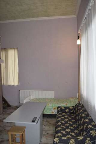 Гостевой дом Dali guesthous Батуми Апартаменты - 1-й этаж-1